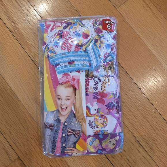 JoJo Siwa Other - JoJo Siwa Girl's Underwear